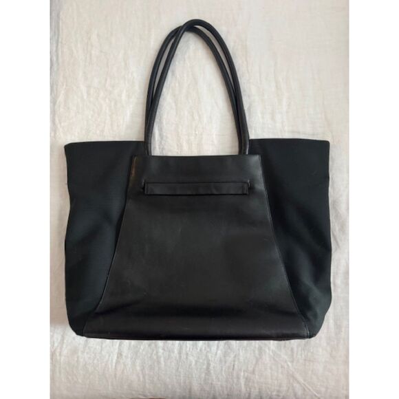 TUMI Black Travel Laptop Leather Canvas Back - Picture 2 of 11